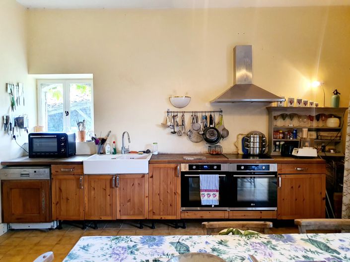 Image No.5-6 Bed House for sale