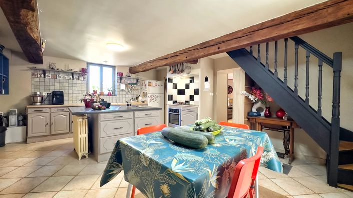 Image No.8-2 Bed House for sale