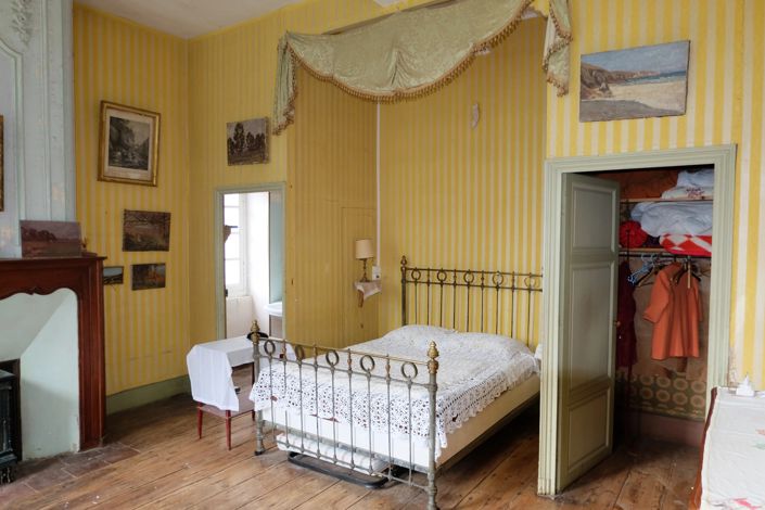 Image No.5-6 Bed House for sale