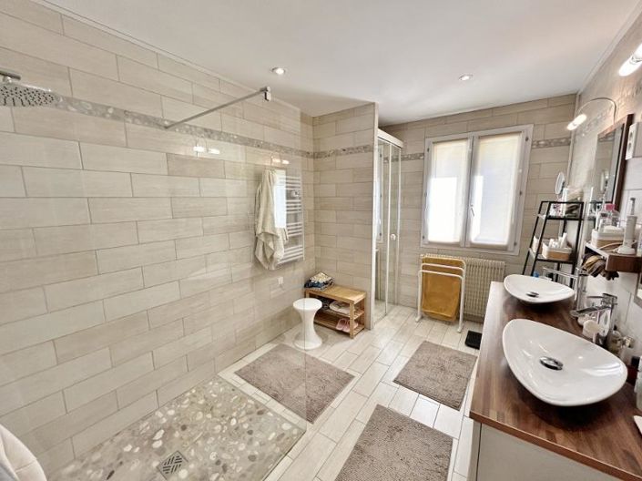 Image No.11-Maison de 6 chambres à vendre à Dordogne