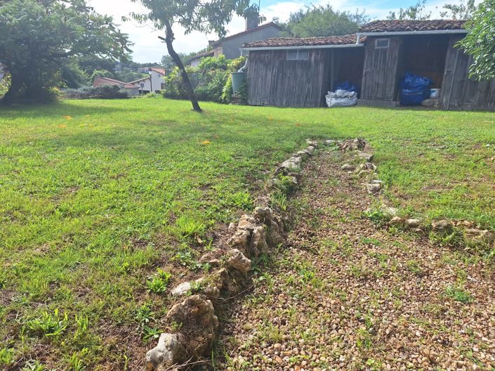 Image No.15-Maison de 4 chambres à vendre à Charroux