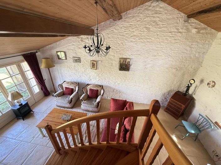 Image No.13-2 Bed House for sale