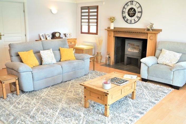 Image No.7-4 Bed House for sale