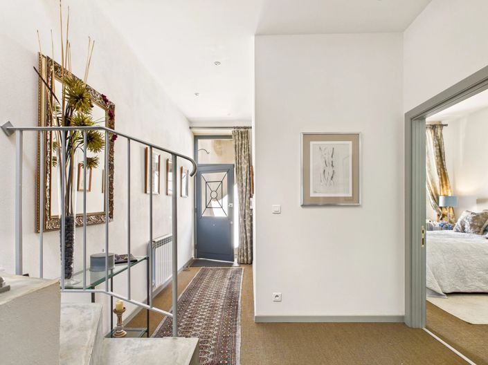 Image No.11-2 Bed Property for sale