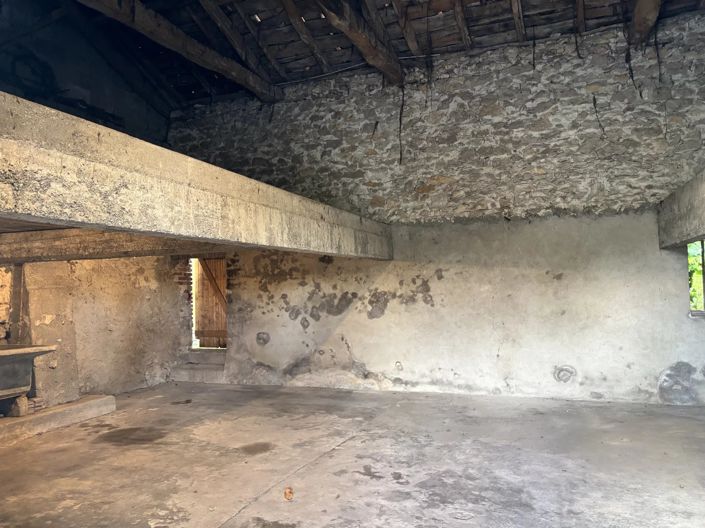 Image No.11-3 Bed Village House for sale