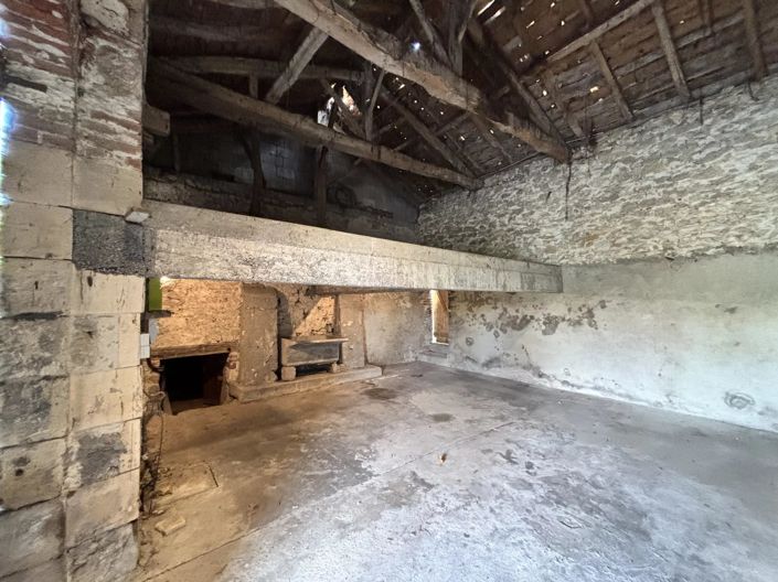 Image No.14-3 Bed Village House for sale