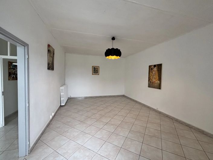 Image No.6-3 Bed Village House for sale