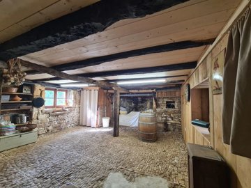 07096d995cf7da34e1efaec86eea95a461ed06e94c403