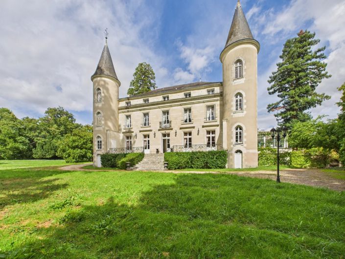 Image No.1-Maison de 19 chambres à vendre à Tournon-Saint-Pierre