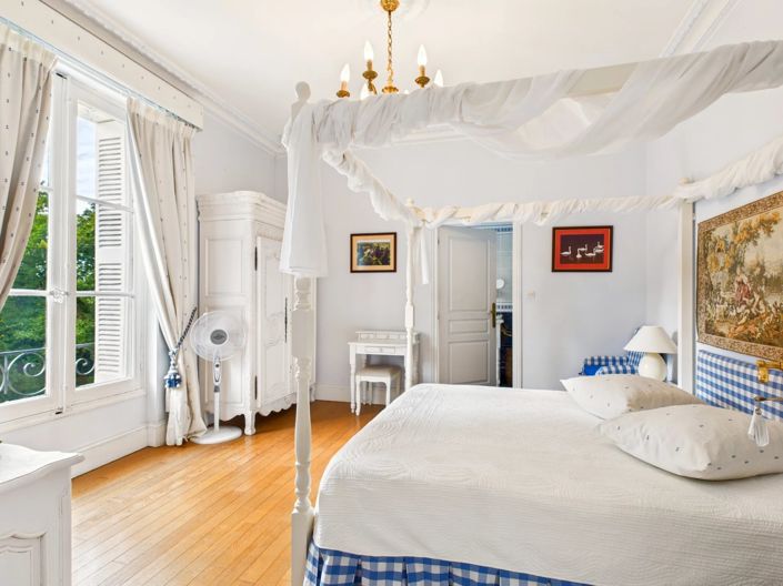 Image No.12-19 Bed House for sale