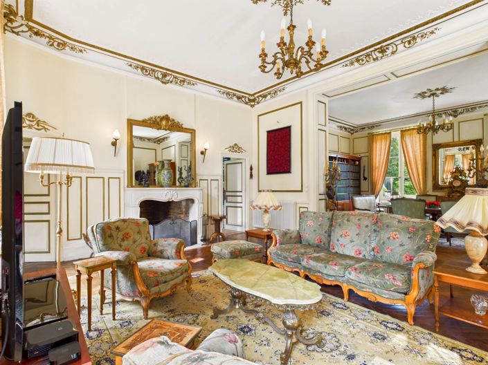 Image No.8-19 Bed House for sale