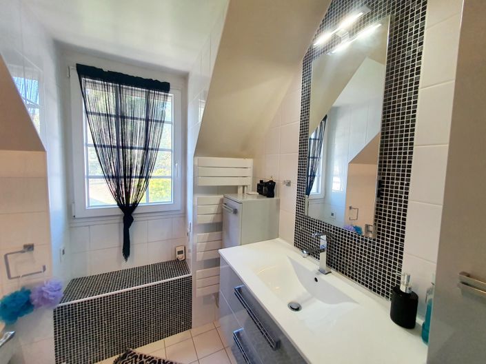 Image No.12-3 Bed House for sale