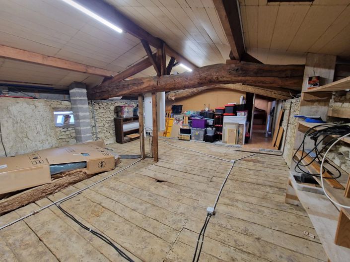 Image No.9-4 Bed House for sale