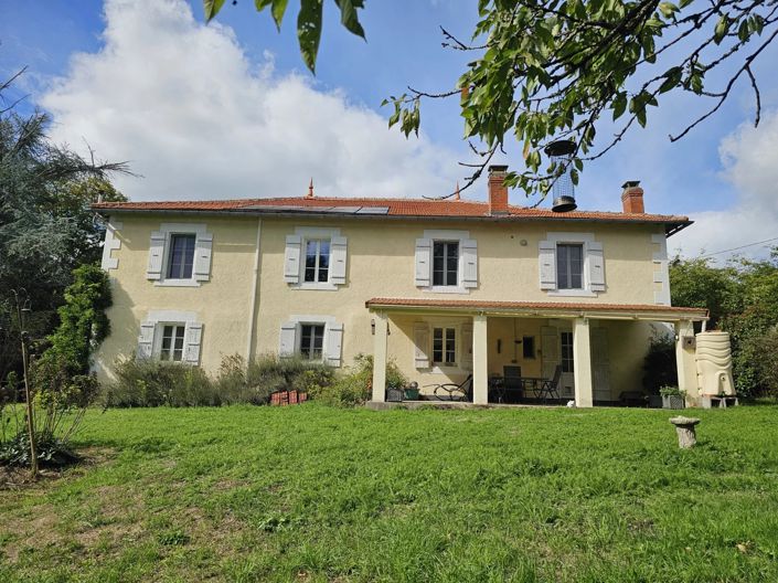 Image No.1-4 Bed Village House for sale