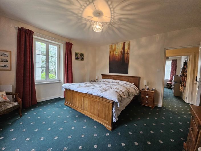 Image No.15-4 Bed Village House for sale