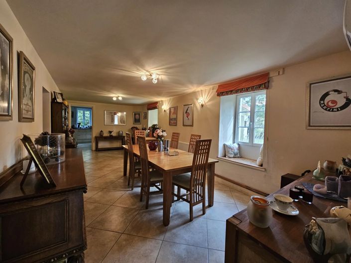 Image No.6-4 Bed Village House for sale