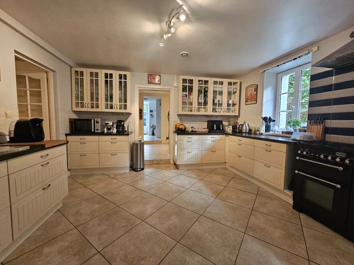 Image No.4-4 Bed Village House for sale