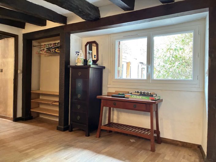 Image No.11-2 Bed House for sale