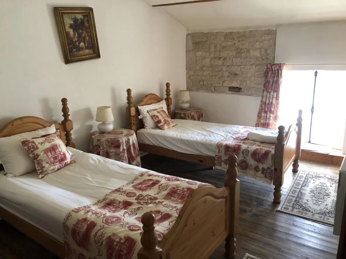 Image No.5-6 Bed House for sale