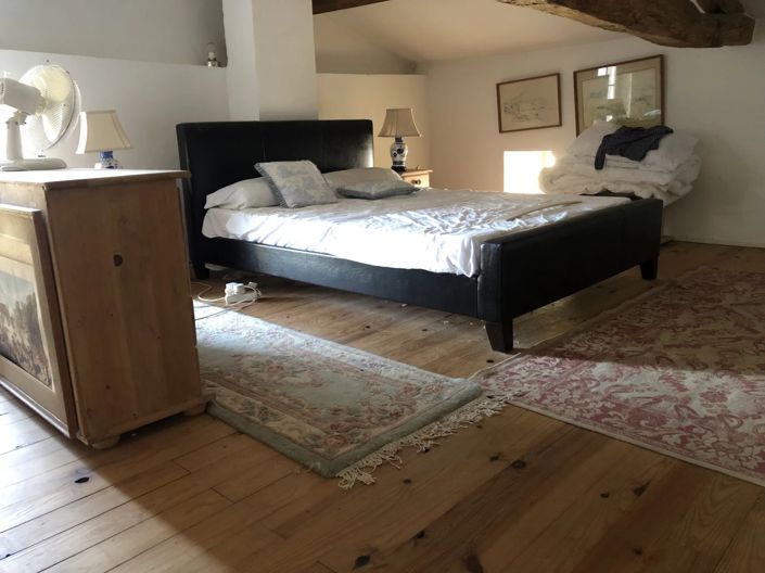 Image No.6-6 Bed House for sale