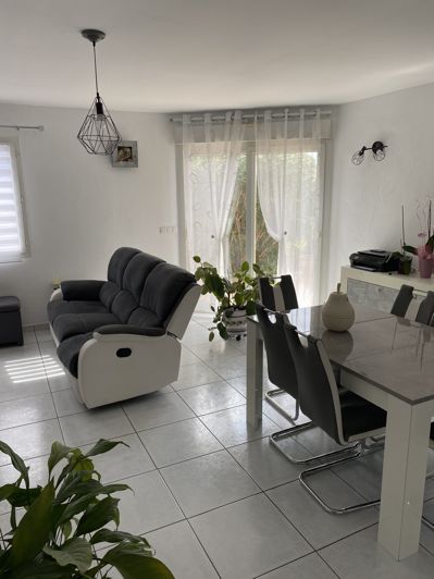 Image No.10-4 Bed House for sale