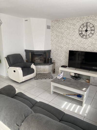 Image No.9-4 Bed House for sale