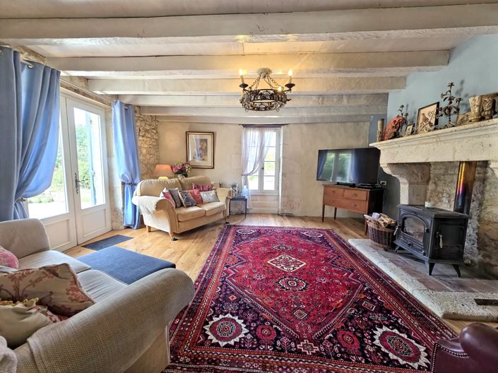 Image No.4-6 Bed House for sale