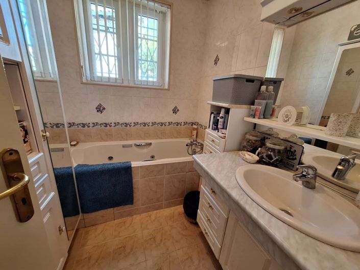 Image No.7-Maison de 3 chambres à vendre à Saint-Claud