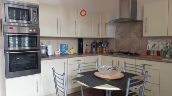 Image No.3-4 Bed House for sale