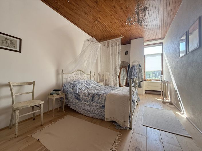 Image No.7-3 Bed House for sale