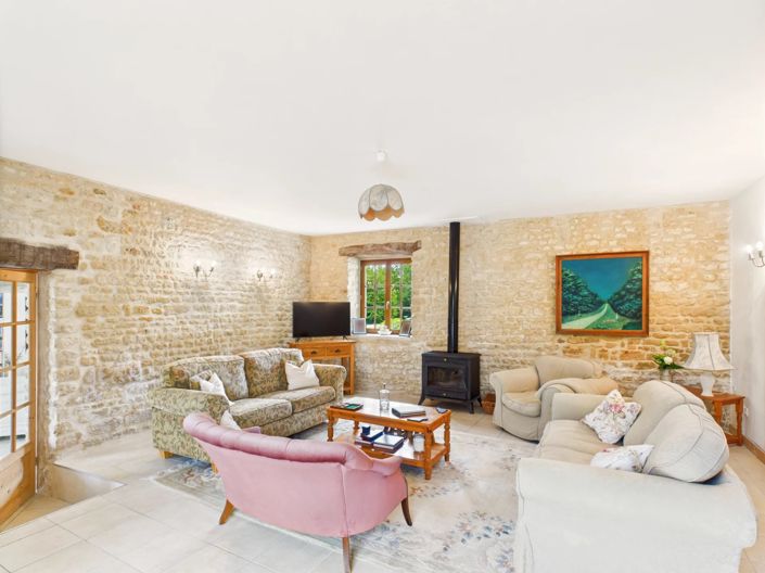 Image No.9-Maison de 8 chambres à vendre à Saint-Pierre-de-Juillers