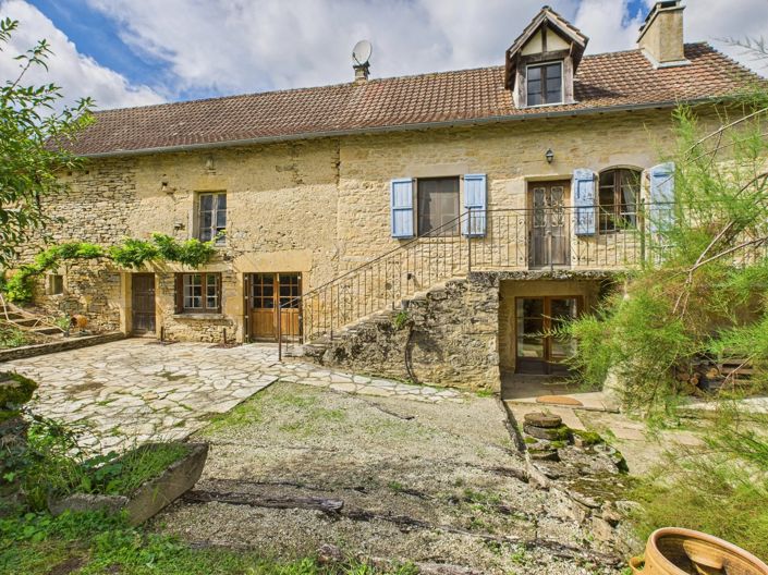 Image No.1-4 Bed House for sale