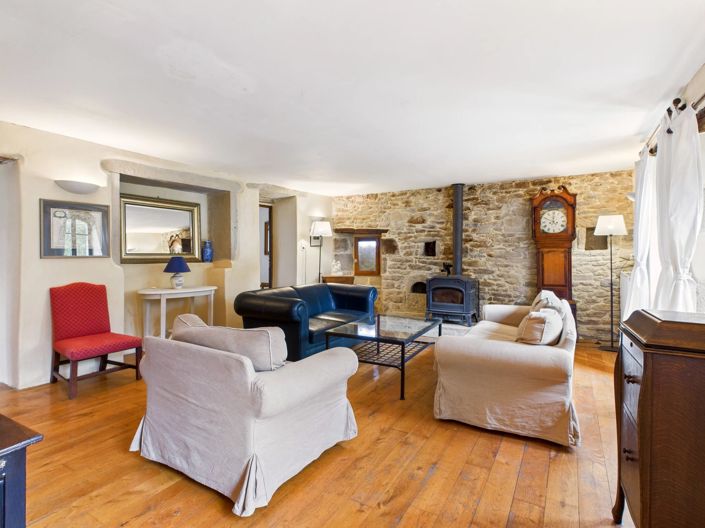 Image No.3-4 Bed House for sale