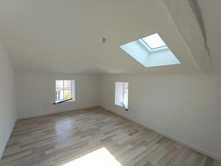 Image No.11-5 Bed Village House for sale