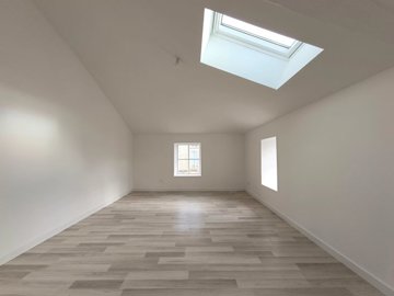 43e3eaa47451143e0de397f3d8d8f033ecff9557ff326