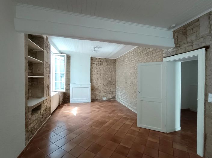 Image No.2-5 Bed Village House for sale