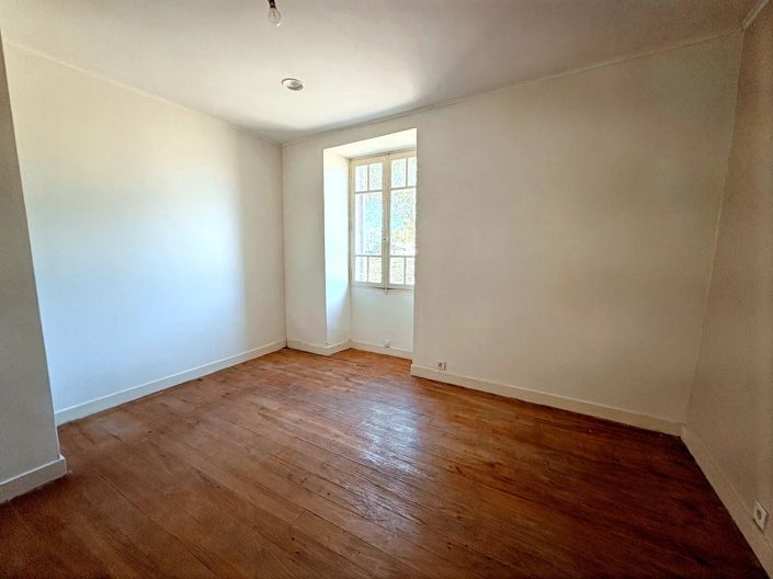 Image No.12-3 Bed House for sale