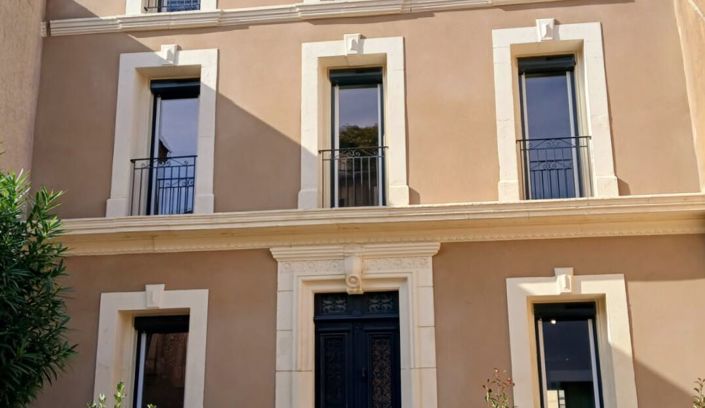 Image No.1-4 Bed House for sale