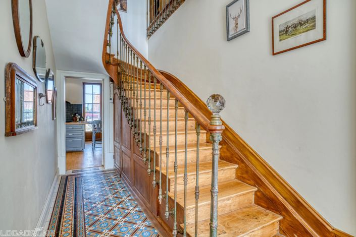 Image No.3-6 Bed House for sale