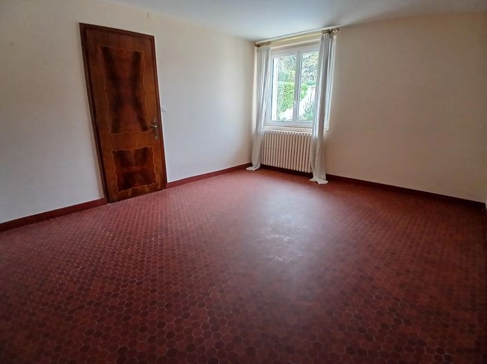 Image No.10-5 Bed House for sale