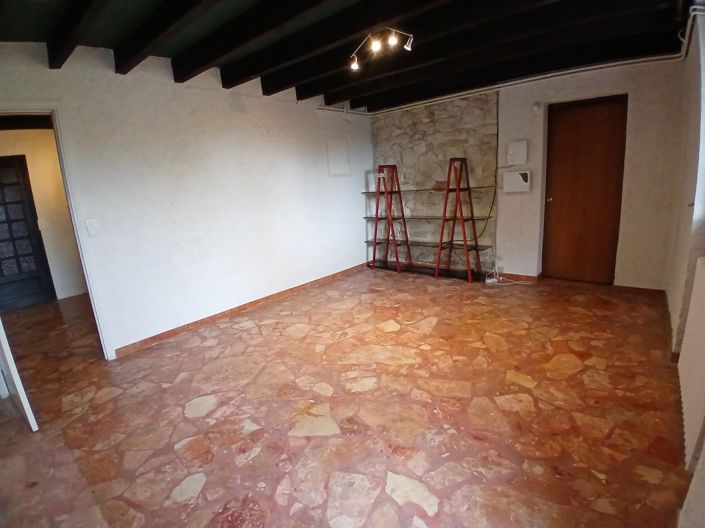 Image No.12-5 Bed House for sale