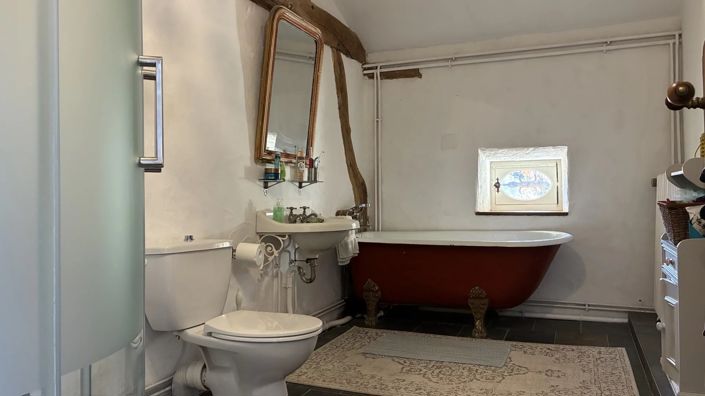 Image No.10-5 Bed House for sale