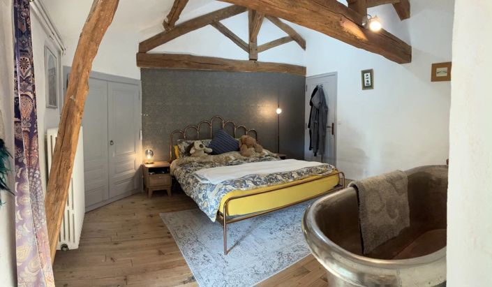 Image No.11-5 Bed House for sale