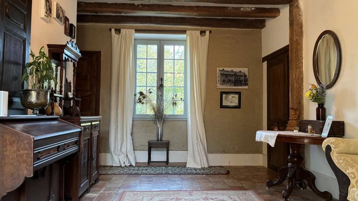 Image No.8-5 Bed House for sale