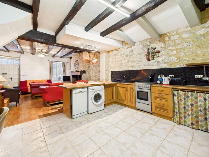 Image No.4-3 Bed Village House for sale