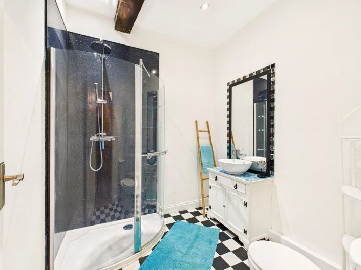 Image No.9-3 Bed Village House for sale