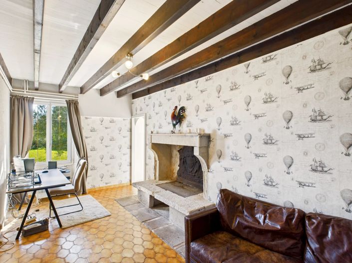 Image No.7-6 Bed House for sale