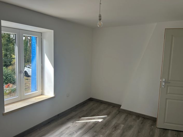 Image No.15-4 Bed House for sale