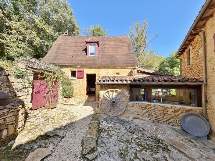 Image No.6-4 Bed House for sale