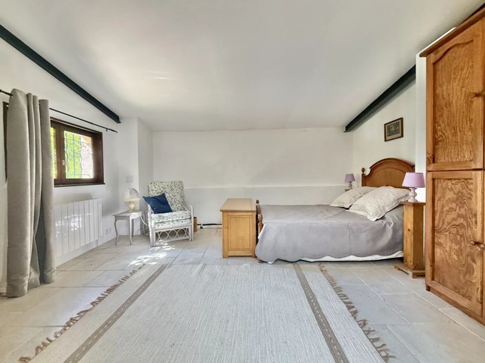 Image No.6-4 Bed House for sale